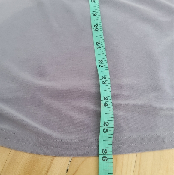 Chic top - Picture 3 of 3